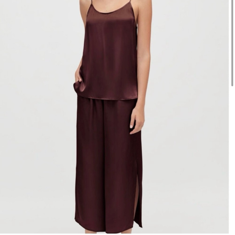 Cuyana Washable Charmeuse Wide Leg Crop Pants in Plum, Size L